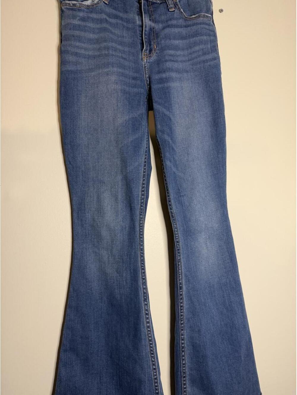Hollister Co. Women's Blue and Navy Jeans